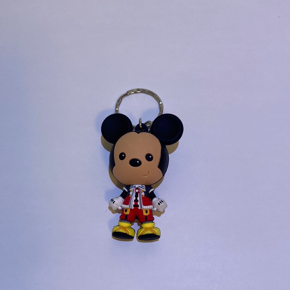Kingdom hearts Mickey keychain